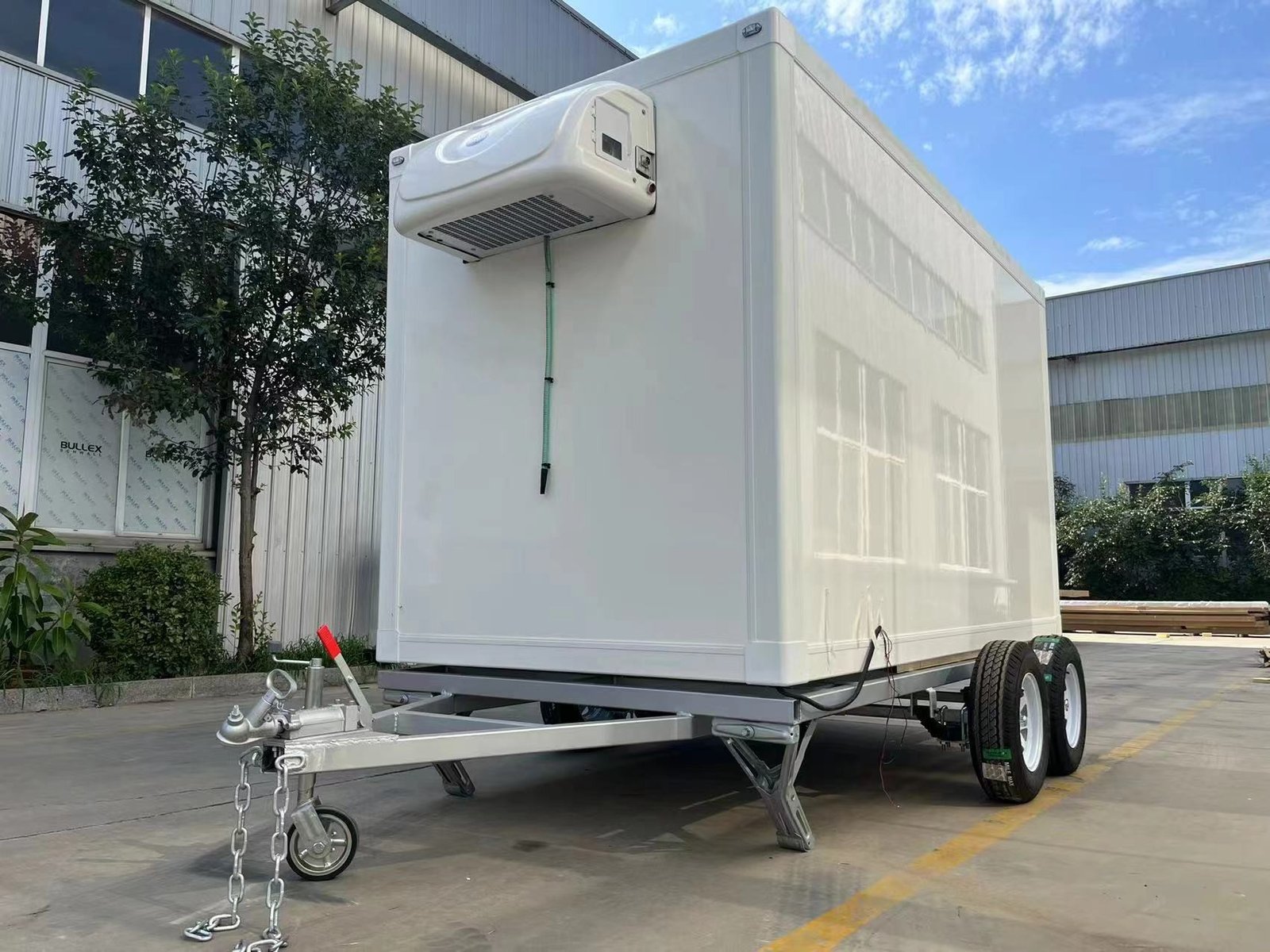 Mobile cold rooms